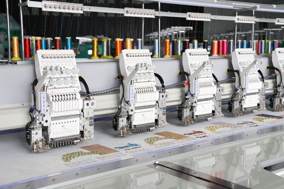 ความเร็วสูง 6 หัวเครื่องจักรคอมพิวเตอร์ Sequin Embroidery กับฟังก์ชันการขีดสาย